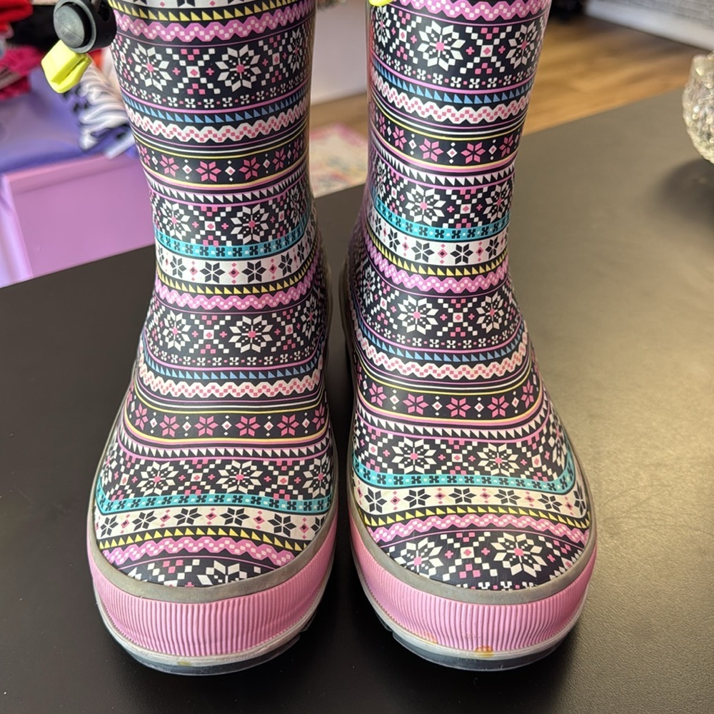 Western Chiefs Rain Snow Boots.  Fair Isle Style, youth size 3. - Picture 2 of 6